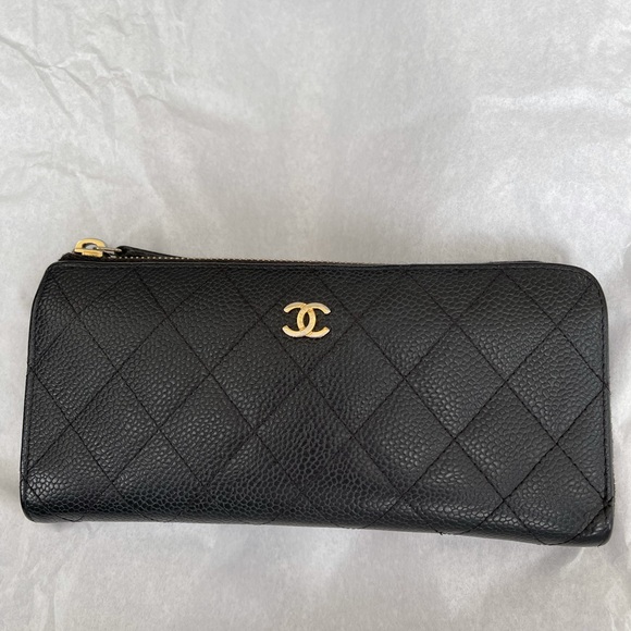 Chanel Caviar Leather Wallet - Picture 1 of 9
